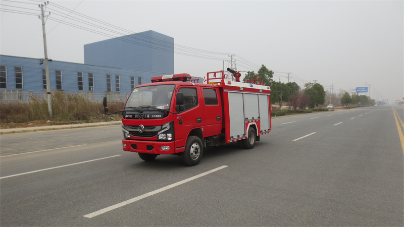 東風(fēng)2.5噸水罐消防車(chē)