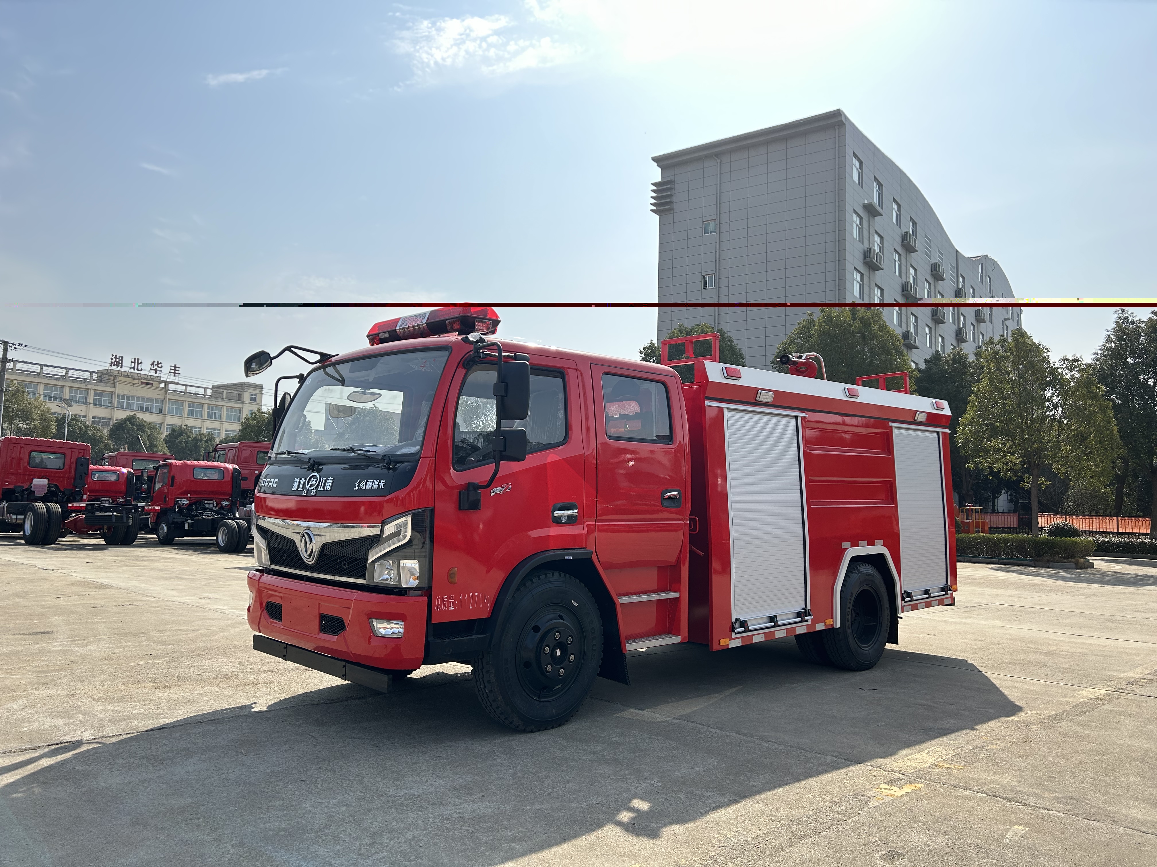 東風(fēng)5噸水罐消防車(chē)