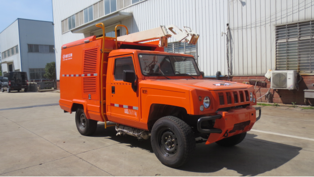 遠(yuǎn)程布管車(chē)